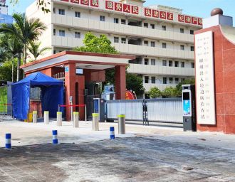車(chē)牌識別一體機廣告道閘