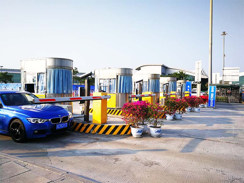 廣州白云國際機場(chǎng)P5停車(chē)場(chǎng)車(chē)牌識別系統